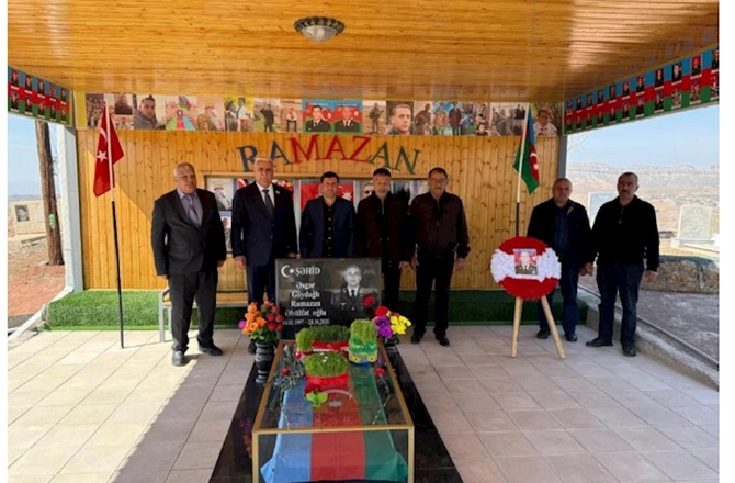 Vüqar Rəhimzadə Culfada seçiciləri ilə növbəti görüşünü keçirib — FOTOLAR Vüqar Rəhimzadə Culfada seçiciləri ilə növbəti görüşünü keçirib — FOTOLAR