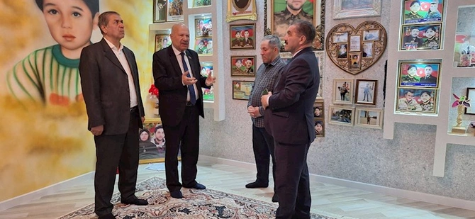 Səyyad Salahlı şəhid ailələri ilə bayramlaşdı — FOTOLAR