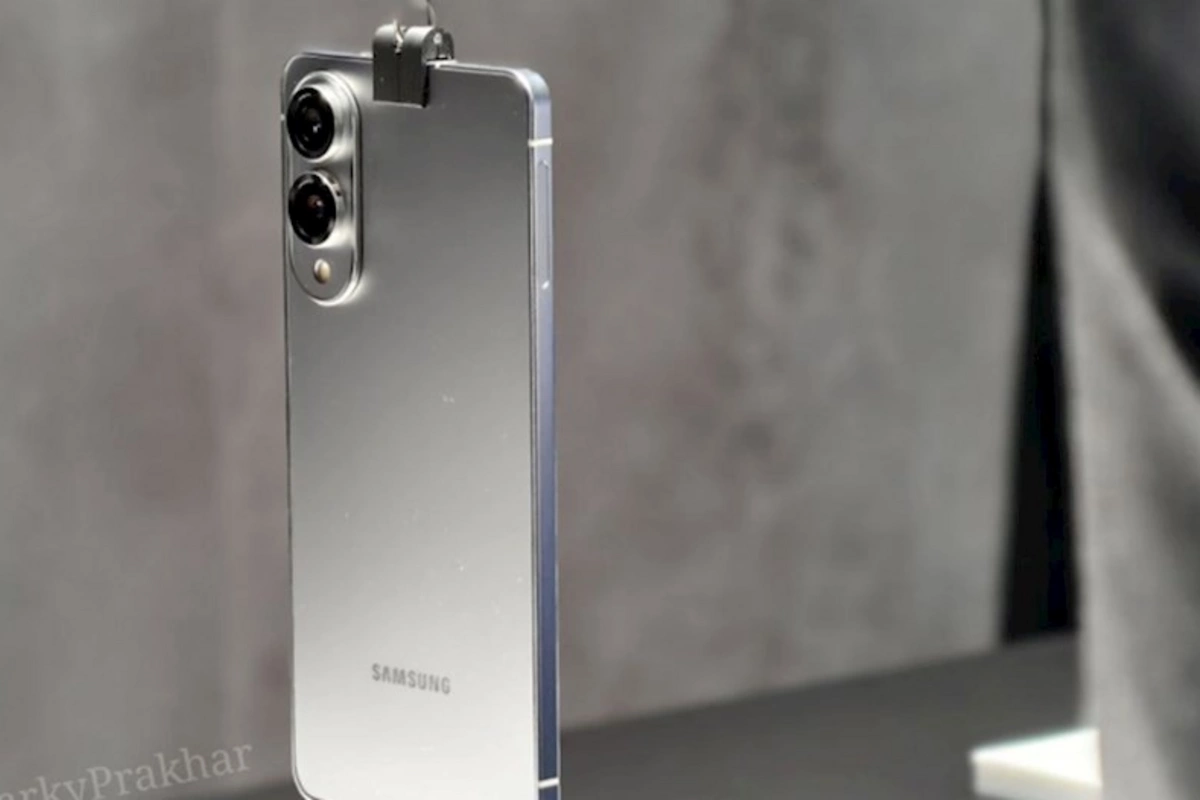 Samsung tarixinin ən nazik smartfonu bu tarixdə təqdim olunacaq