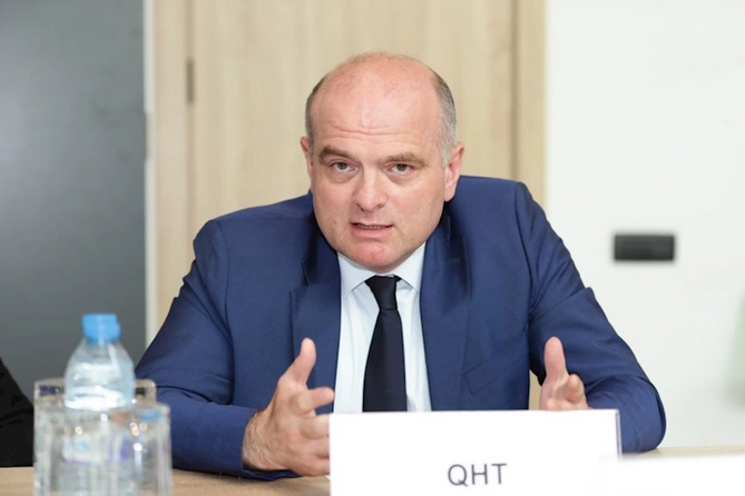 Yeni texnologiyaların və innovativ həllərin tətbiqi regionların sosial-iqtisadi strukturuna necə təsir edir?