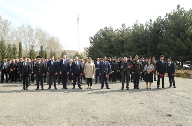 Hacıqabulda soyqırımı qurbanları anılıb — FOTOLAR Hacıqabulda soyqırımı qurbanları anılıb — FOTOLAR