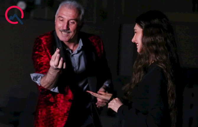 “Adamı havaya qaldırmışam, aşağı enməyib” — Tofiq əmidən etiraf ( VİDEO/ FOTOLAR) “Adamı havaya qaldırmışam, aşağı enməyib” — Tofiq əmidən etiraf ( VİDEO/ FOTOLAR)