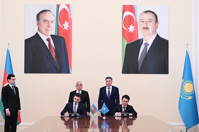 Azərbaycanla Qazaxıstan arasında mühüm sənəd imzalandı — FOTOLAR Azərbaycanla Qazaxıstan arasında mühüm sənəd imzalandı — FOTOLAR