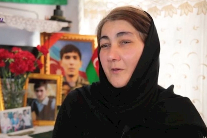Bakıda şəhidin ata-anası evdə dəm qazından zəhərlənərək ölüblər — FOTOLAR Bakıda şəhidin ata-anası evdə dəm qazından zəhərlənərək ölüblər — FOTOLAR