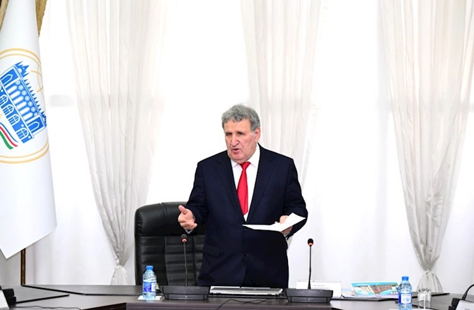 Bu problem dünyada çox tanınmış alimlər tərəfindən araşdırılmaqdadır — Tanınmış riyaziyyatçı (FOTOLAR)