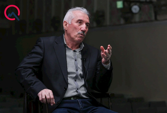 “Adamı havaya qaldırmışam, aşağı enməyib” — Tofiq əmidən etiraf ( VİDEO/ FOTOLAR) “Adamı havaya qaldırmışam, aşağı enməyib” — Tofiq əmidən etiraf ( VİDEO/ FOTOLAR)