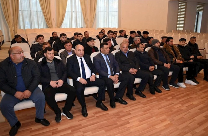 “Azərişıq” nümayəndələri İmişlidə fermer və sahibkarlarla görüşdü — FOTOLAR