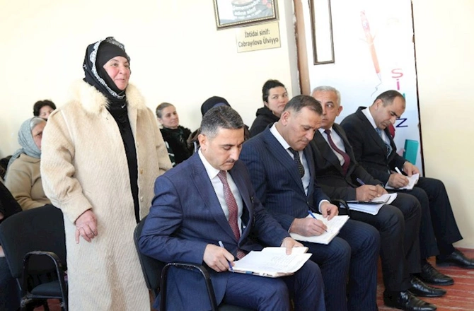 Hacıqabulda növbəti səyyar qəbul-görüş keçirildi — FOTOLAR