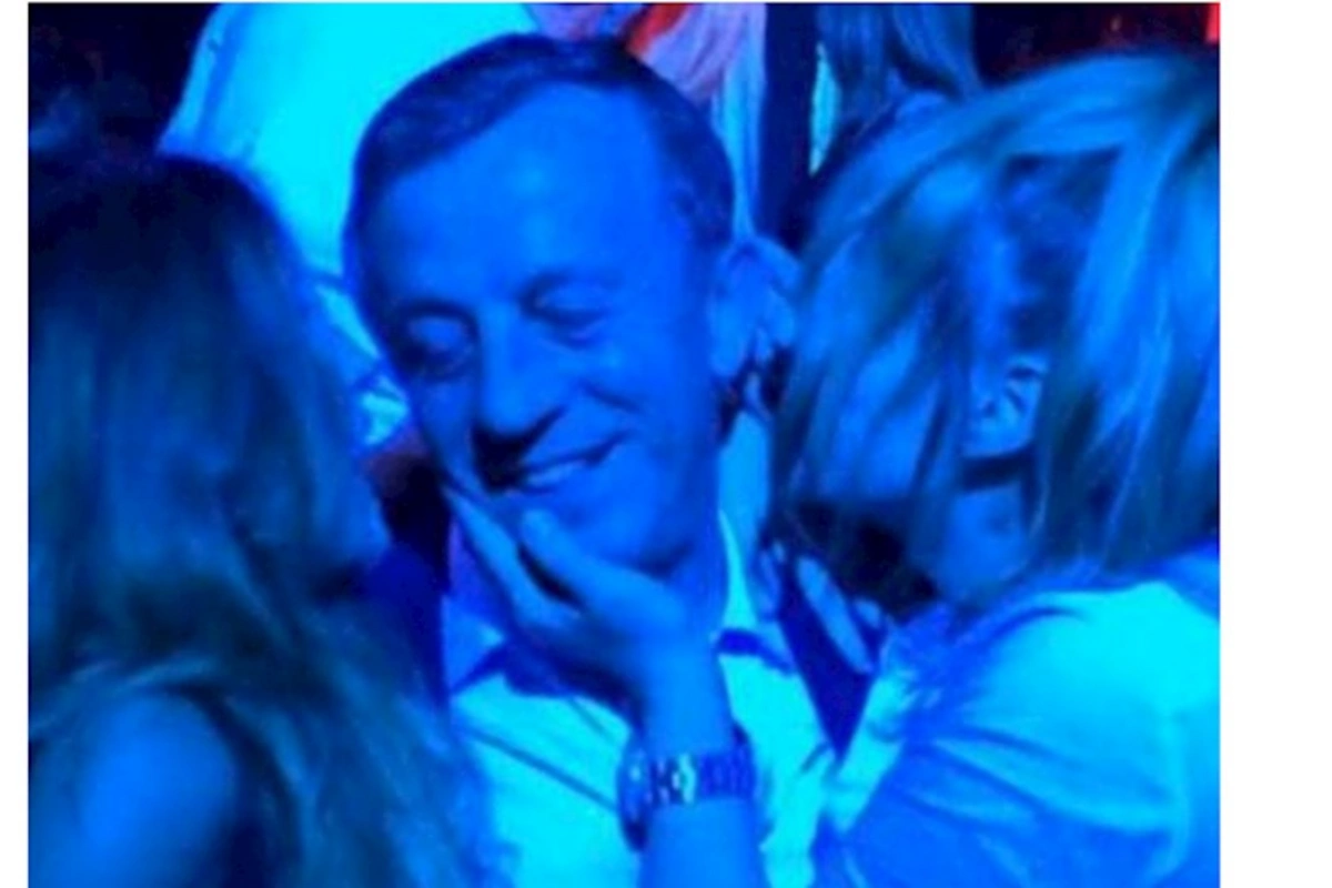 Məşhur iş adamının ad günü hədiyyəsi gündəm oldu — FOTO