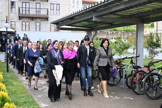 Şuşada yaşamaq mənim üçün ən böyük xoşbəxtlikdir — Gülbəniz xanımın Şuşaya dönüş hekayəsi (FOTOLAR) Şuşada yaşamaq mənim üçün ən böyük xoşbəxtlikdir — Gülbəniz xanımın Şuşaya dönüş hekayəsi (FOTOLAR)