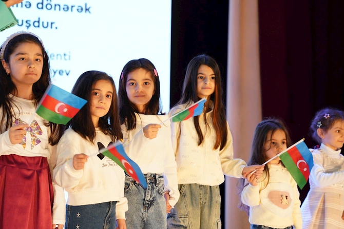 Abşeron rayonunda şəhid ailələrinin xanım üzvləri ilə birgə Beynəlxalq Qadınlar Günü münasibəti ilə tədbir keçirilib