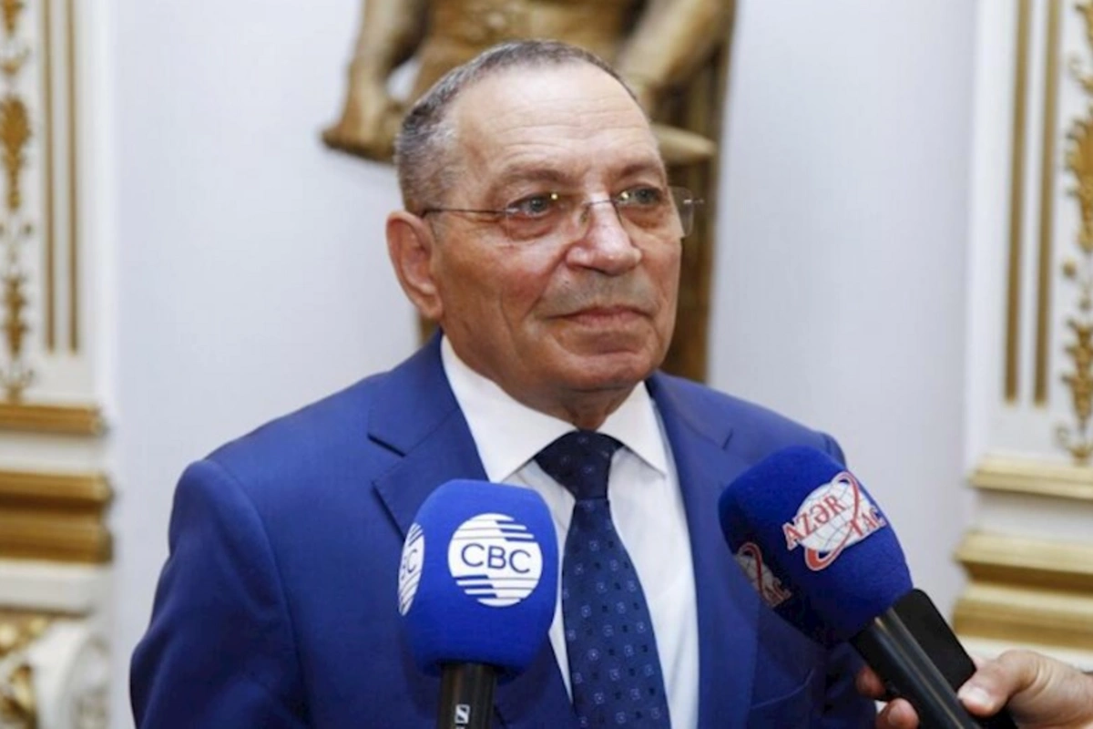 Konstitusiya Məhkəməsinin hakimi təqaüdə göndərildi