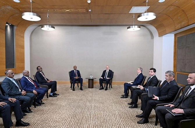Azərbaycan Prezidenti Antalyada Sudan lideri ilə görüşdü — FOTOLAR Azərbaycan Prezidenti Antalyada Sudan lideri ilə görüşdü — FOTOLAR