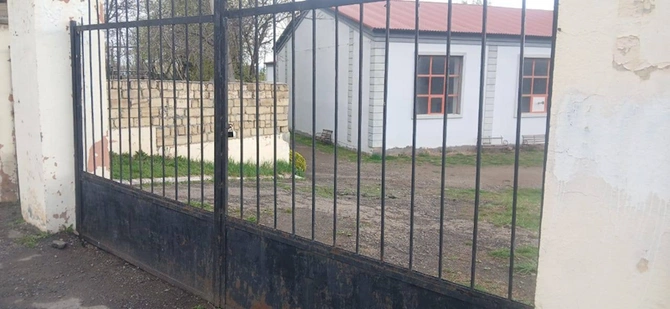 Gədəbəydə stadionu şumladılar: kartof əkəcəklər — FOTOLAR