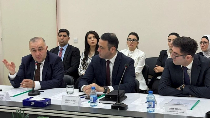 Azərbaycan vəkili jurnalı birinci oldu — FOTOLAR