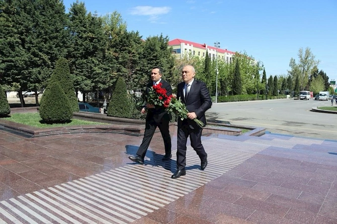 Zaur Mikayılov Şəmkirdə vətəndaşları qəbul etdi — FOTOLAR