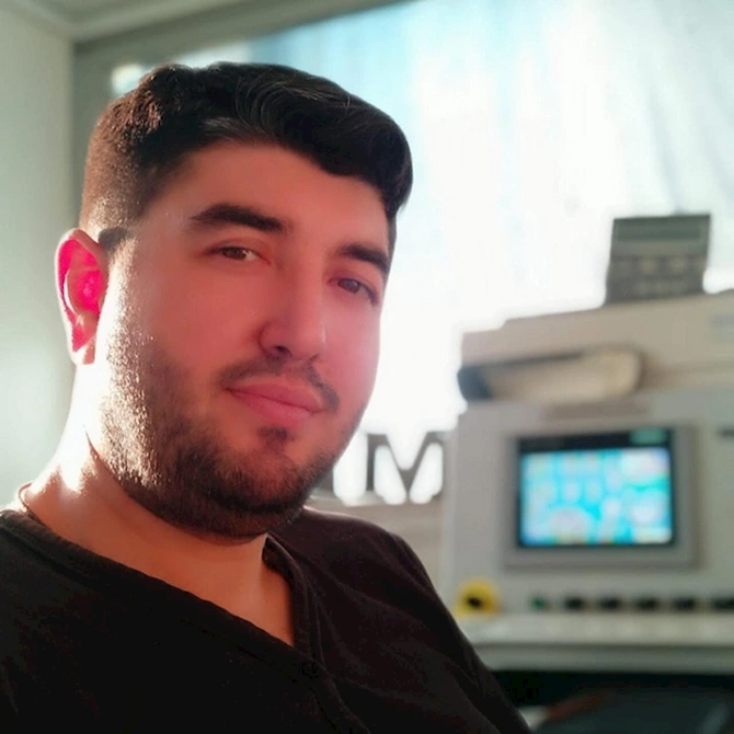 Uçan taksinin vuraraq aşırdığı Fordun sürücüsünün vəziyyəti AÇIQLANDI Uçan taksinin vuraraq aşırdığı Fordun sürücüsünün vəziyyəti AÇIQLANDI