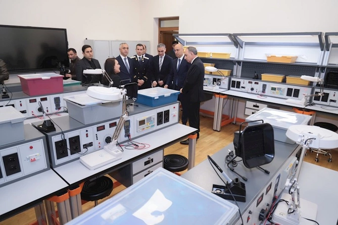 Nazir və Baş prokuror Qarabağ Universitetində — FOTOLAR Nazir və Baş prokuror Qarabağ Universitetində — FOTOLAR