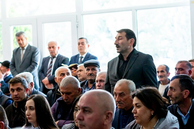 Rüstəm Xəlilovun səyyar qəbulları davam edir — FOTOLAR