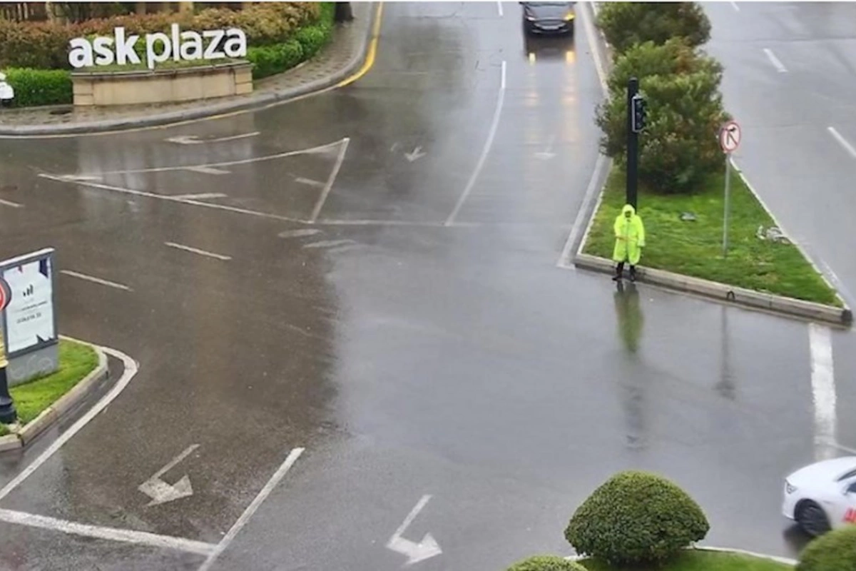 Bakının mərkəzi küçələrindəki işıqforlarda PROBLEM
