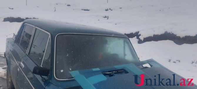 Daşkəsəndə iki minik maşını toqquşdu — FOTOLAR Daşkəsəndə iki minik maşını toqquşdu — FOTOLAR