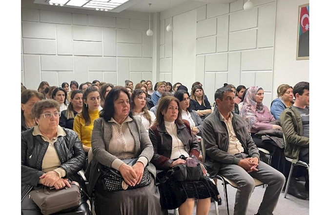 Hacıqabulda “İcbari Tibbi Sığortanın tətbiqi” mövzusunda görüş keçirildi — FOTOLAR Hacıqabulda “İcbari Tibbi Sığortanın tətbiqi” mövzusunda görüş keçirildi — FOTOLAR