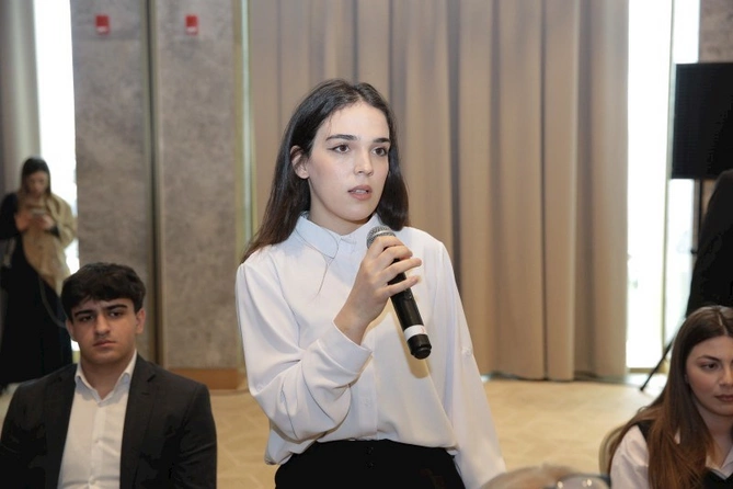 I İDMF-də mədəni irsin qorunmasında innovasiya və rəqəmsallaşma məsələləri müzakirə olunub — FOTOLAR