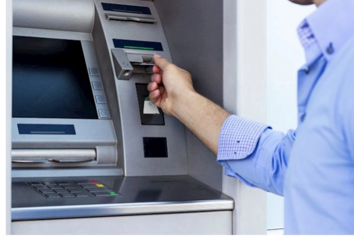 Vətəndaşların bank kartlarından yenə pul oğurlandı — 15040 manat