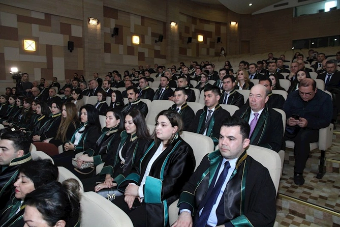 Vəkillər Kollegiyasının Rəyasət Heyətinin iclası keçirilib, bir sıra məsələlər müzakirə edilib — FOTOLAR Vəkillər Kollegiyasının Rəyasət Heyətinin iclası keçirilib, bir sıra məsələlər müzakirə edilib — FOTOLAR