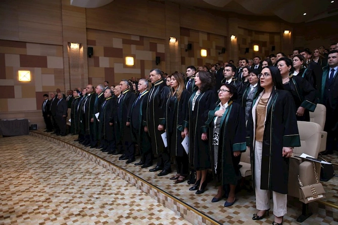 Vəkillər Kollegiyasının Rəyasət Heyətinin iclası keçirilib, bir sıra məsələlər müzakirə edilib — FOTOLAR Vəkillər Kollegiyasının Rəyasət Heyətinin iclası keçirilib, bir sıra məsələlər müzakirə edilib — FOTOLAR