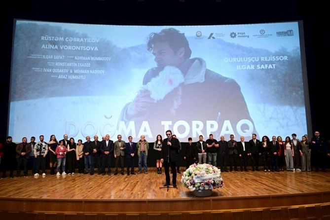 “Doğma torpaq” tammetrajlı bədii filminin premyerası olub — FOTOLAR “Doğma torpaq” tammetrajlı bədii filminin premyerası olub — FOTOLAR