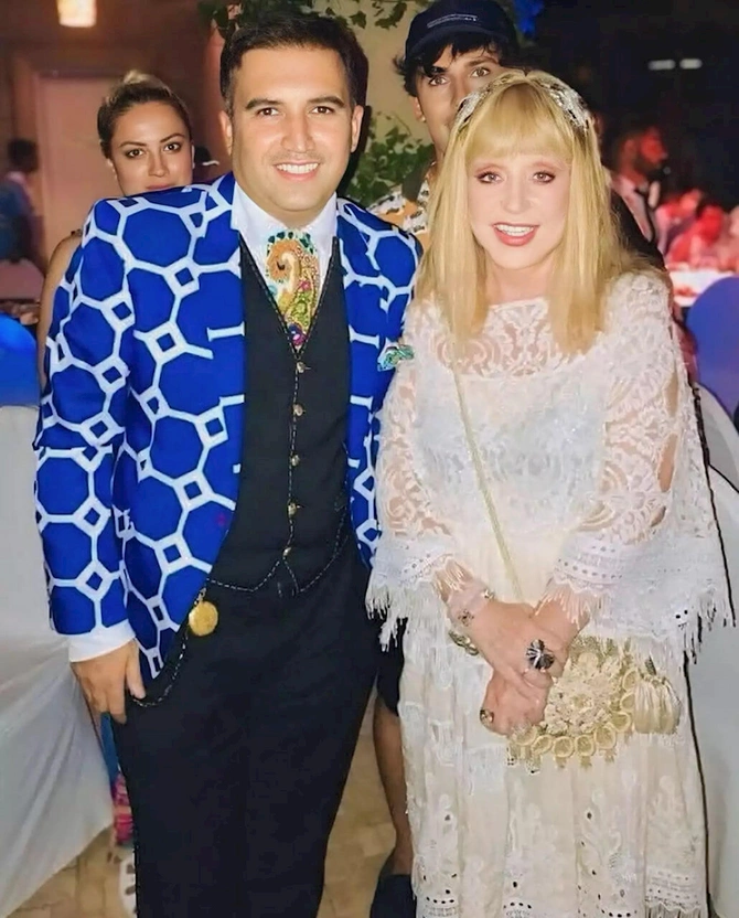 Hacı Nuran bu dəfə onunla foto paylaşdı