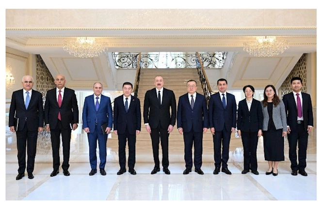 Prezident Çin Kommunist Partiyası Mərkəzi Komitəsinin şöbə müdirini qəbul etdi — FOTO (YENİLƏNİB) Prezident Çin Kommunist Partiyası Mərkəzi Komitəsinin şöbə müdirini qəbul etdi — FOTO (YENİLƏNİB)