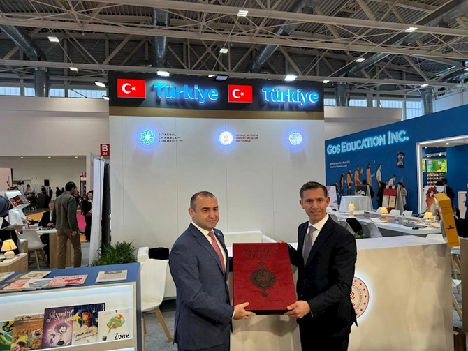 Azərbaycan Bolonya Beynəlxalq Uşaq Kitab Sərgisində təmsil olunur — FOTOLAR