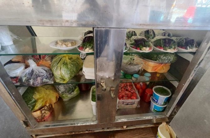 Qurd Qapısı restoranında ciddi nöqsanlar aşkarlandı — FOTOLAR Qurd Qapısı restoranında ciddi nöqsanlar aşkarlandı — FOTOLAR