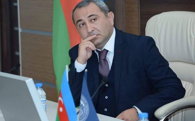 AYNA-nın “parkinq cəhənnəmi” — FOTOLAR AYNA-nın “parkinq cəhənnəmi” — FOTOLAR