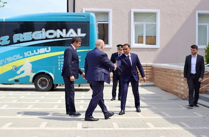 Şahin Bağırov Tovuz Regional Voleybol Klubunun üzvləri ilə görüşüb — FOTOLAR