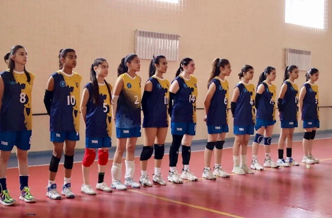 Şahin Bağırov Tovuz Regional Voleybol Klubunun üzvləri ilə görüşüb — FOTOLAR