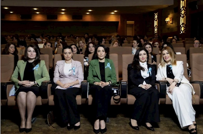 “Aprelin işığında qadının səsi”... — FOTOLAR