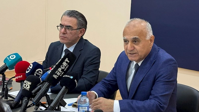 “Konstitusiya və Suverenlik İli” çərçivəsində media nümayəndələri üçün məlumat sessiyası keçirilib — FOTOLAR