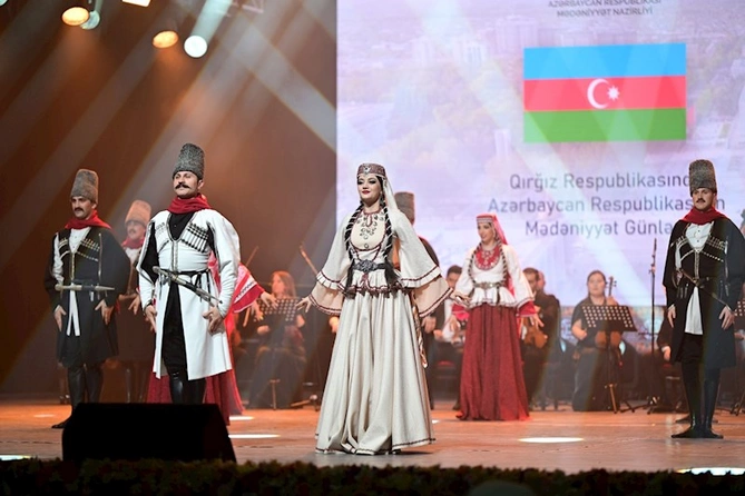 Bişkekdə Azərbaycan mədəniyyətinin təntənəsi — FOTOLAR