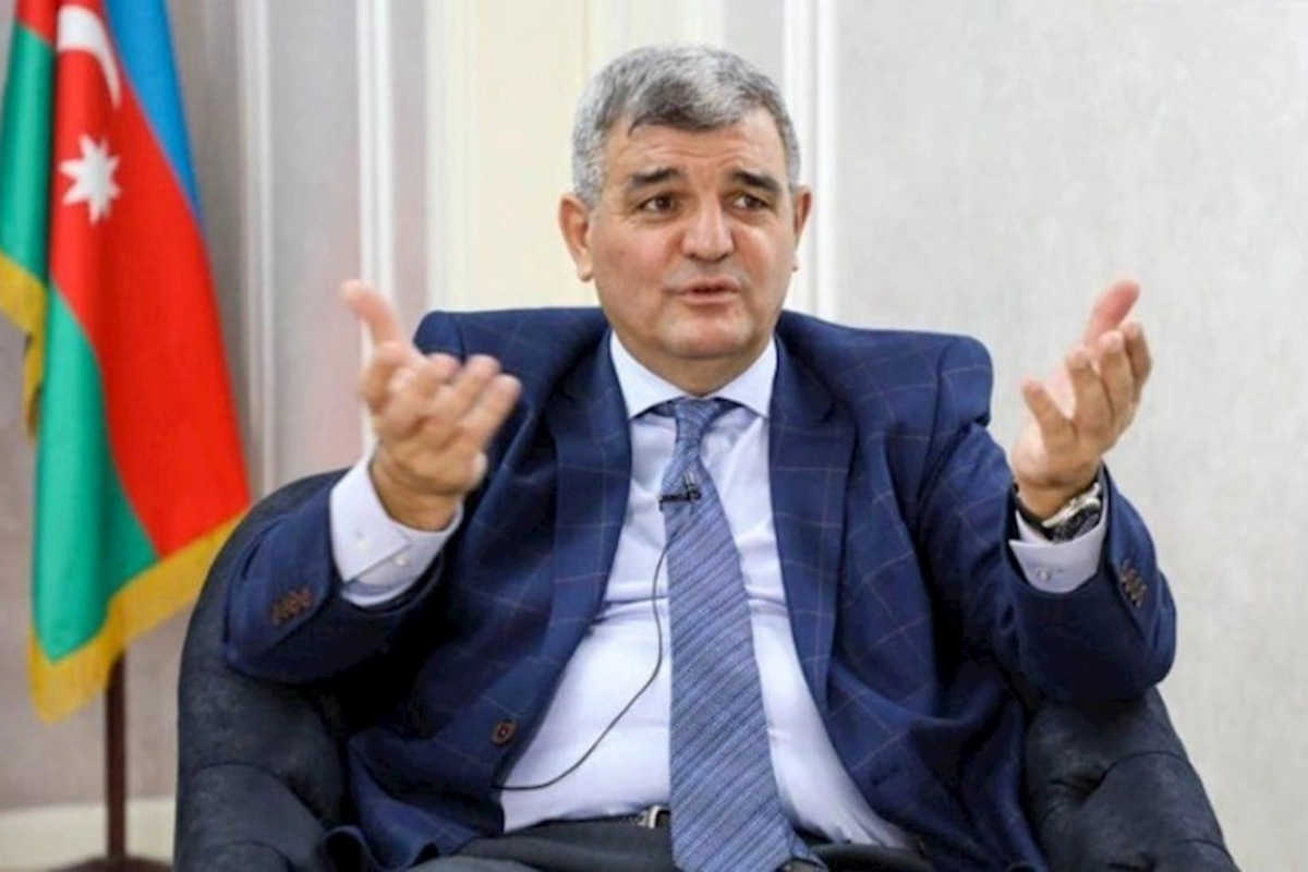 “Vətəndaşa haqsız cərimələr yazılmaqla zərbələr vurulur” — Fazil Mustafa AYNA-nı tənqid etdi