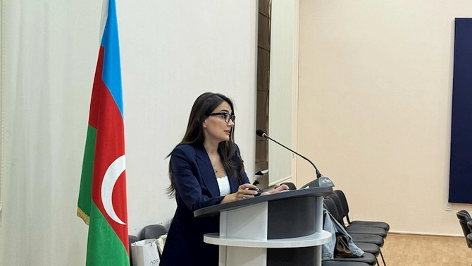 “Konstitusiya və Suverenlik İli” çərçivəsində media nümayəndələri üçün məlumat sessiyası keçirilib — FOTOLAR