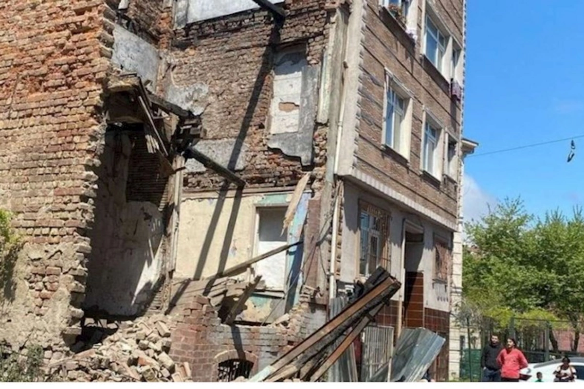 İstanbulda zəlzələdə xəsarət alanlar var? — Rəsmi açıqlama