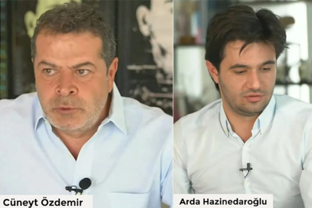 Cüneyt Özdemirin canlı yayımında zəlzələ anı — VİDEO