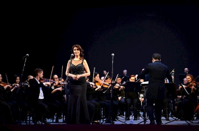 Bişkekdə Üzeyir Hacıbəylinin 140 illiyinə həsr olunan təntənəli konsert təşkil olunub — FOTOLAR Bişkekdə Üzeyir Hacıbəylinin 140 illiyinə həsr olunan təntənəli konsert təşkil olunub — FOTOLAR
