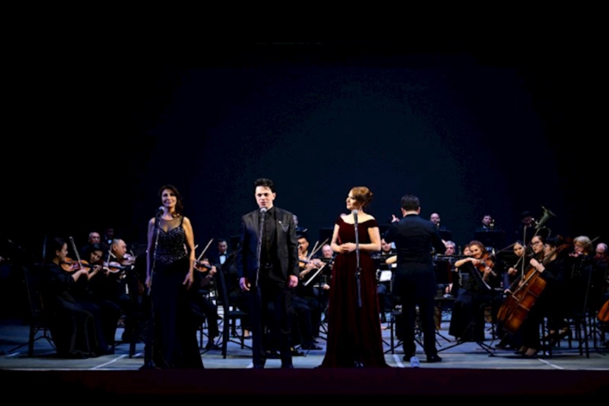 Bişkekdə Üzeyir Hacıbəylinin 140 illiyinə həsr olunan təntənəli konsert təşkil olunub — FOTOLAR