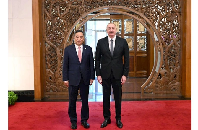 İlham Əliyev “Energy China” şirkətinin sədri ilə görüşdü — FOTOLAR İlham Əliyev “Energy China” şirkətinin sədri ilə görüşdü — FOTOLAR