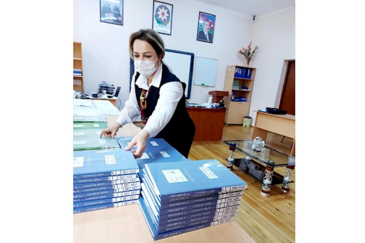 Məktəblərdə kağız jurnallardan istifadə DAYANDIRILACAQ