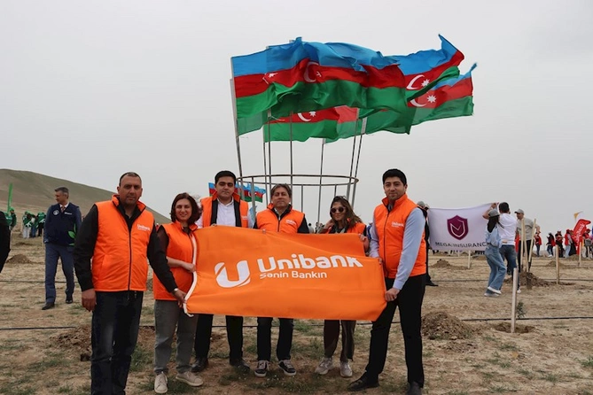 Unibank ağacəkmə aksiyasında iştirak edib — FOTOLAR